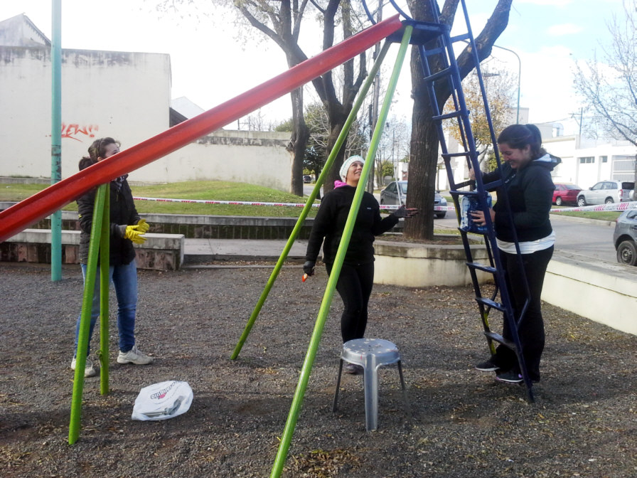 Reacondicionamiento de los juegos de la Plaza Integradora