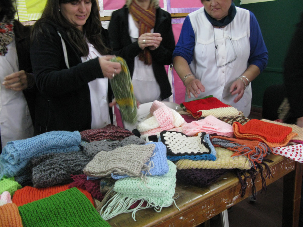Entrega de bufandas al CEC 802