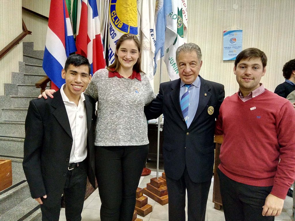 Visita del gobernador distrital